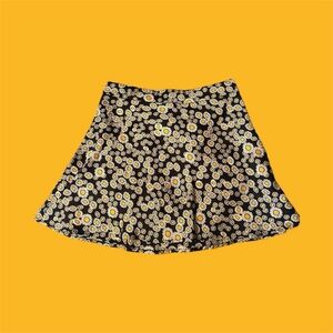 Free People Black Women's Skirt with White Daisies